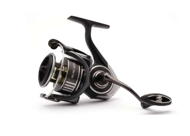 Daiwa Reel BG MQ 3000 Spin, R/L 6+1BB 6.2:1 9.3oz